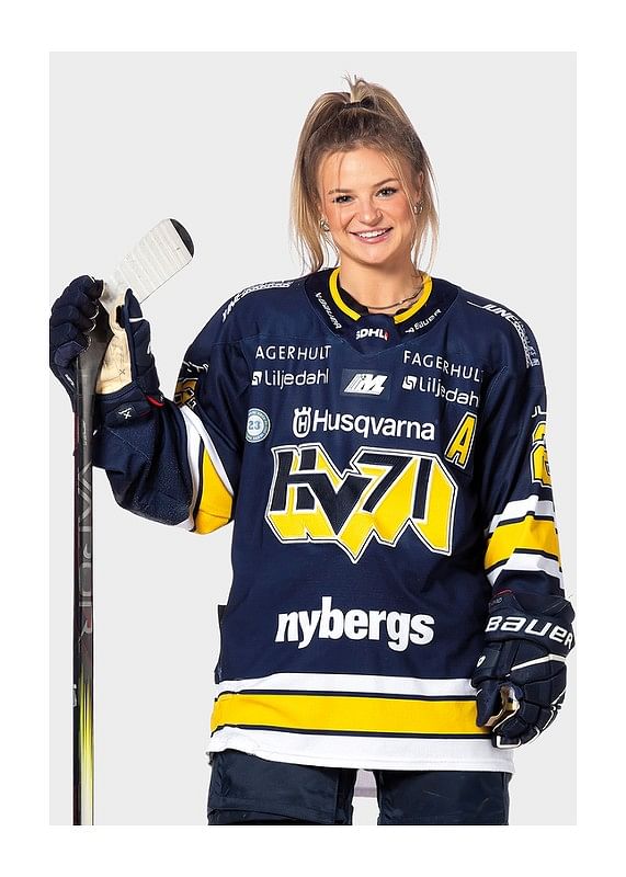 Kennedy Bobyck #22 HV71 2024/2025-12