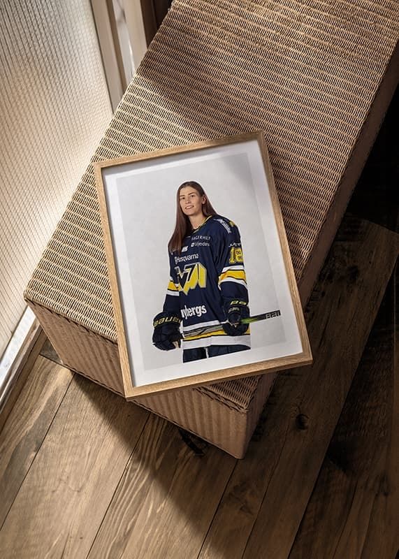 Poster Emmi Rakkolainen #18 HV71 2024/2025 crossfade