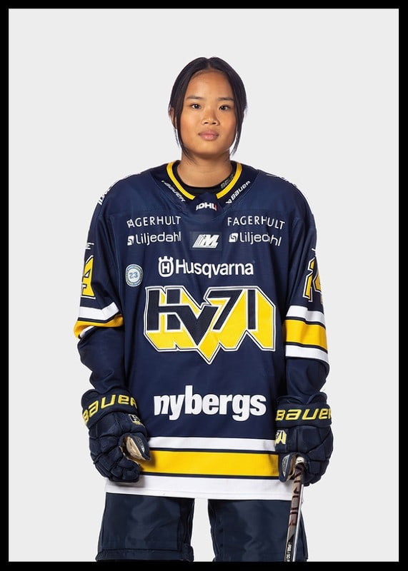 Ella Lind #24 HV71 2024/2025-12