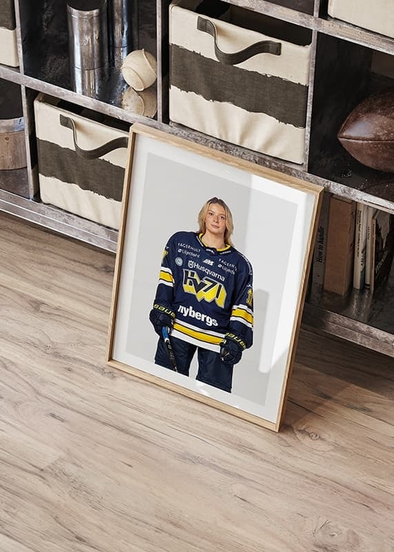 Poster Aoife Leacy #17 HV71 2024/2025 crossfade