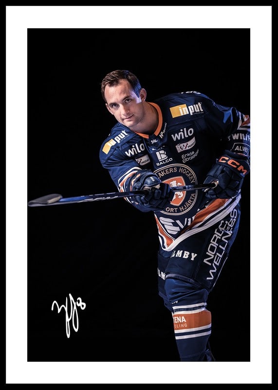Zach Giuttari #8 Växjö Lakers 2024/2025-12