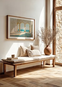 Ein Poster mit sonnenbeschienenen Steinbögen und einem atemberaubenden Blick auf das glitzernde Meer-8