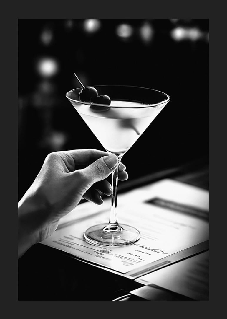 Poster som visar hur en martini skall avnjutas-12