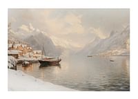 Ein Poster, das einen ruhigen Winterfjord mit schneebedeckten Bergen zeigt-1