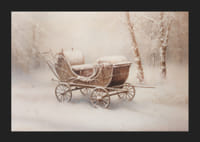 Une affiche représentant un vieux chariot enneigé dans un paisible paysage hivernal-5