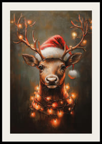  Een poster met een rendier met een kerstmuts en lichtslingers die het gewei verlichten.-4