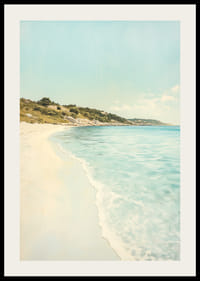 En poster som fångar en solig sandstrand och kristallklart hav-2