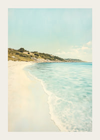 Un poster che cattura una spiaggia sabbiosa e soleggiata e un mare cristallino-3