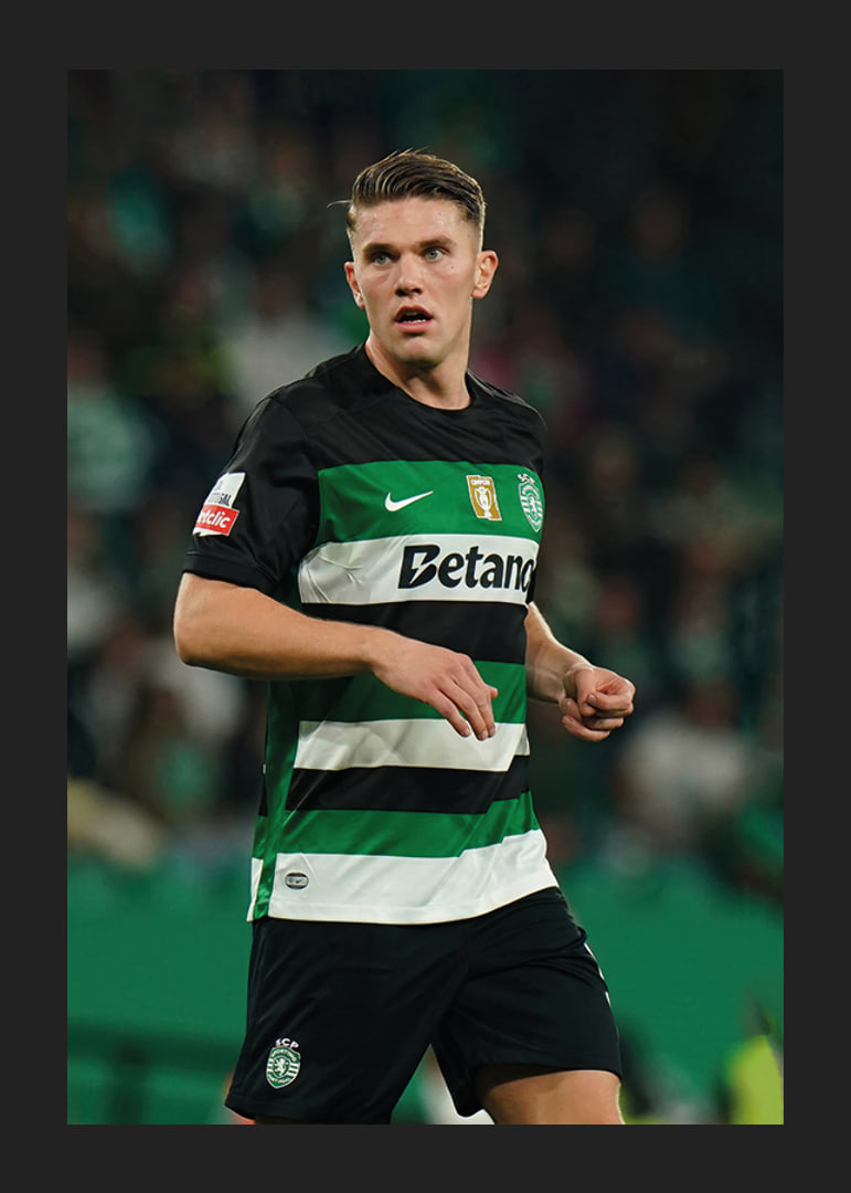 Viktor Gyökeres Sporting CP Football-12