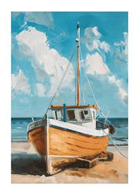 Een poster van een houten boot die rust op een zonnig strand met de oceaan op de achtergrond-1