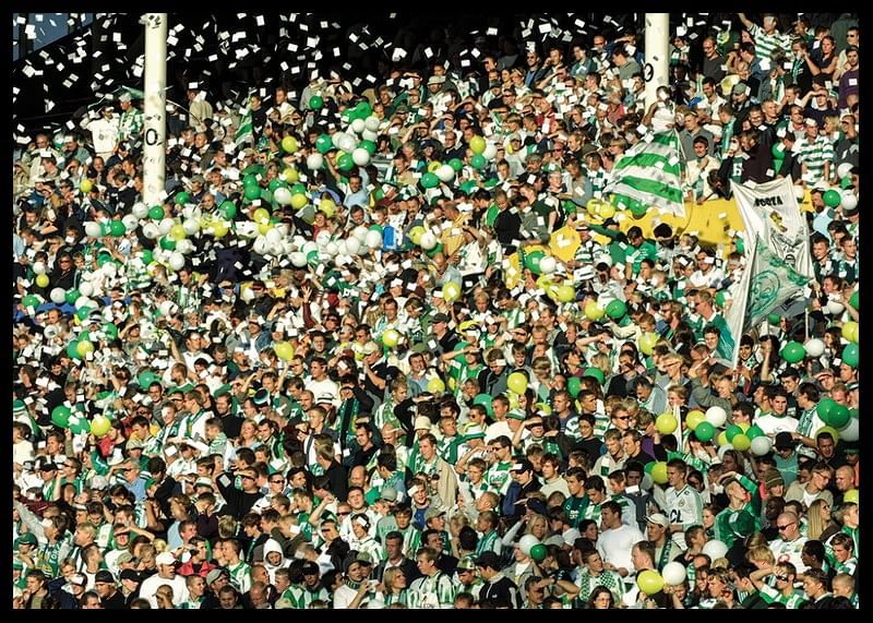2001 Publik 01 Hammarby IF-12