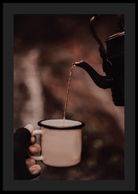 Eine heiße Tasse Kaffee an einem Herbsttag-4