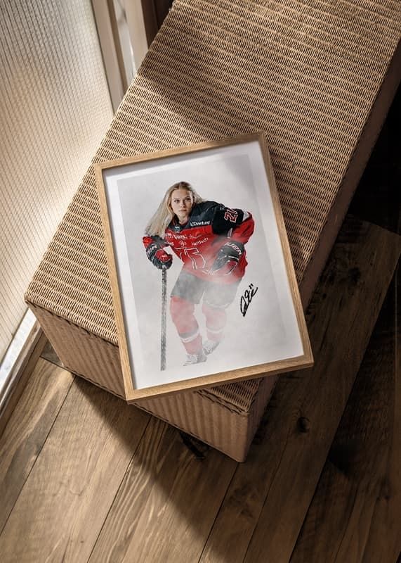 Poster Clara Eliasson #21 Örebro Hockey 2024/2025 crossfade