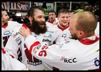 Emil Kåberg Och Johan Wiklander Jublar Örebro Hockey-2
