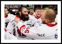Emil Kåberg Och Johan Wiklander Jublar Örebro Hockey-0