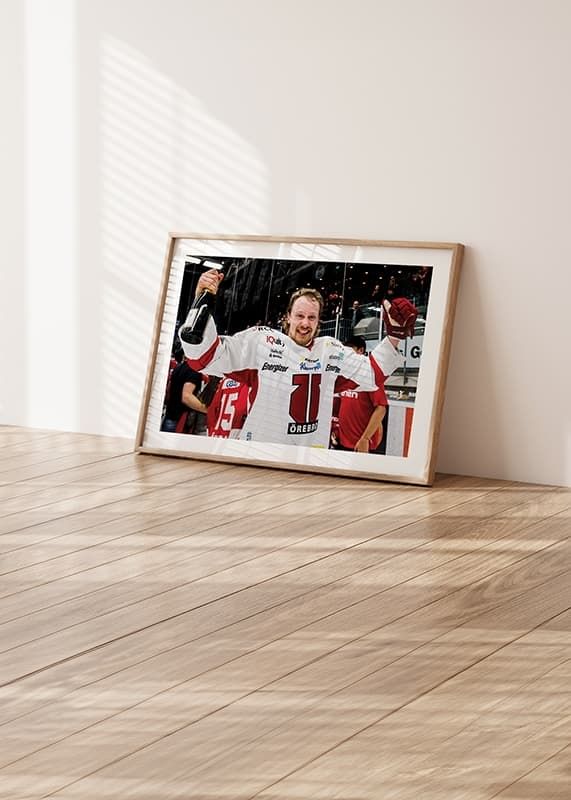 Poster Marcus Weinstock Örebro Hockey crossfade