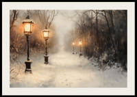 Zimný plagát so zasneženou cestou osvetlenou starými lampášmi v nehybnej krajine.-2