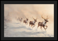 En vinterplakat med en reinflokk som løper gjennom snøen i et landskap.-4