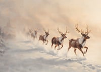 En vinterposter med en flock renar som springer genom snön i ett landskap.-7