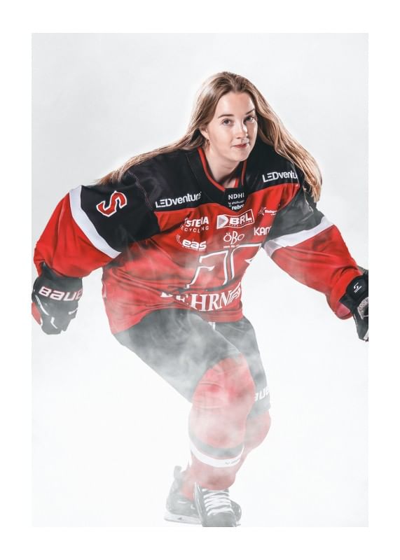 Poster Julia Hagnäs #5 Örebro Hockey 2024/2025