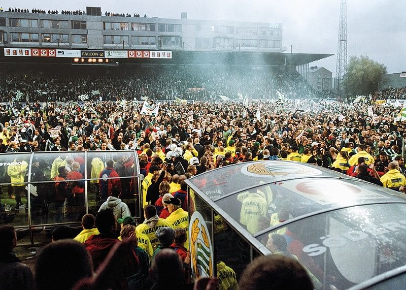 2001 Supporter Jubel Hammarby IF-12
