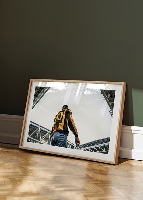 Poster 2024 Nahir Besara Jubileumsställ Hammarby IF crossfade