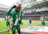 2018 Pa Amat Dibba Kennedy Bakircioglu Hammarby IF-3