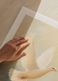 En poster med en vit duva som svävar mot himlen i ett gyllene ljus-9
