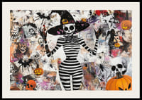 Mystiska figurer och pumpor skapar en lekfull Halloween-stämning-2