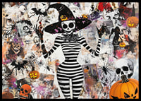 Mystiska figurer och pumpor skapar en lekfull Halloween-stämning-6