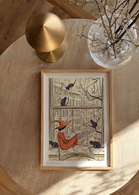 Una scena magica con una strega e dei gatti alla finestra-8