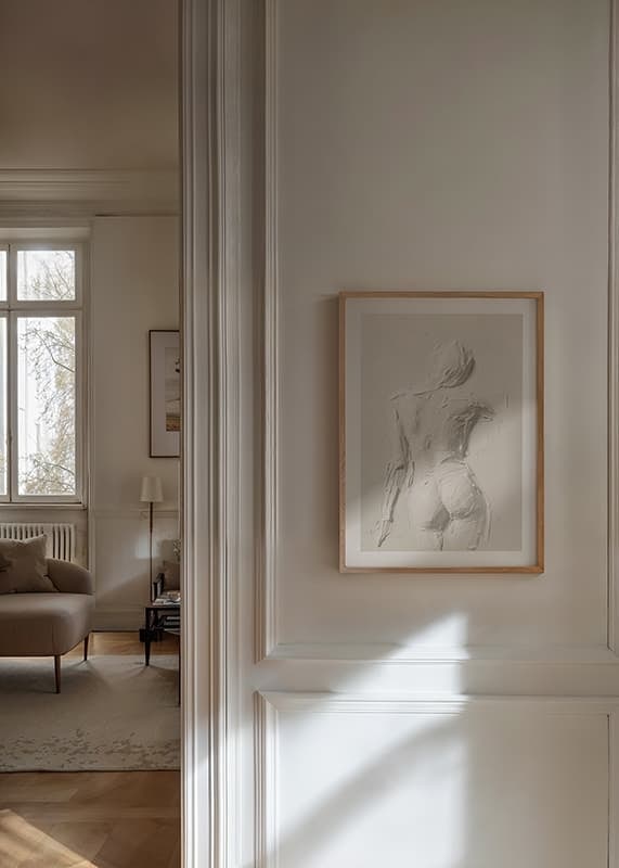 En poster som framhäver kroppens former med texturerade penseldrag i en mjuk palett-12