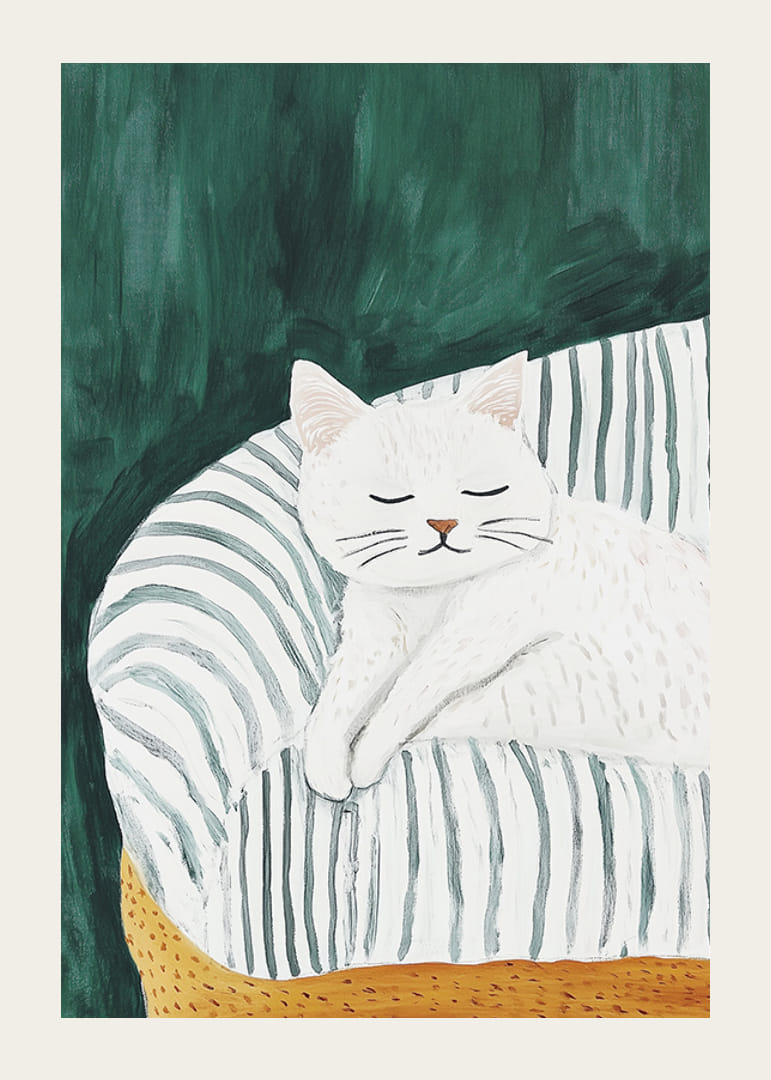 Un cartel con un gato blanco durmiendo sobre una manta de rayas en un sillón dorado.-12