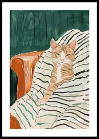 En  poster av en avslappnad katt i en fåtölj, perfekt för att skapa en mysig och elegant atmosfär-0
