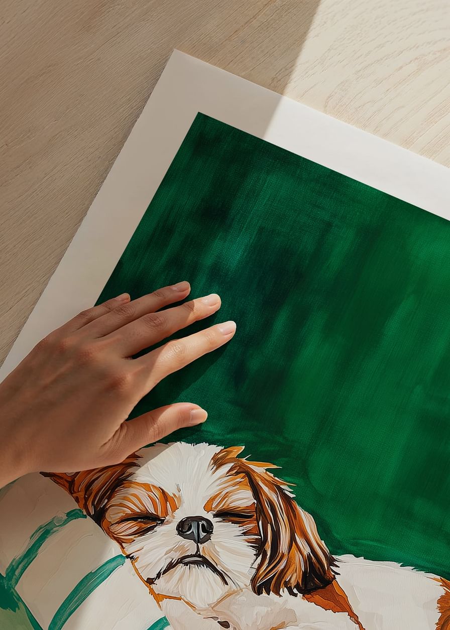 Un poster cu un câine adormit care răspândește pace și confort-12