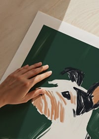 Un poster elegant cu un câine într-un design minimalist-9