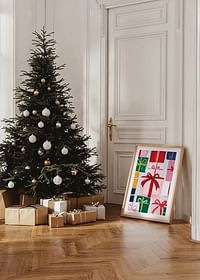 Un poster cu pachete frumos împachetate și fundițe mari în nuanțe festive-4