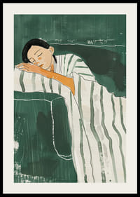 Un poster di una donna in profondo riposo, avvolta in una coperta sul suo divano-2