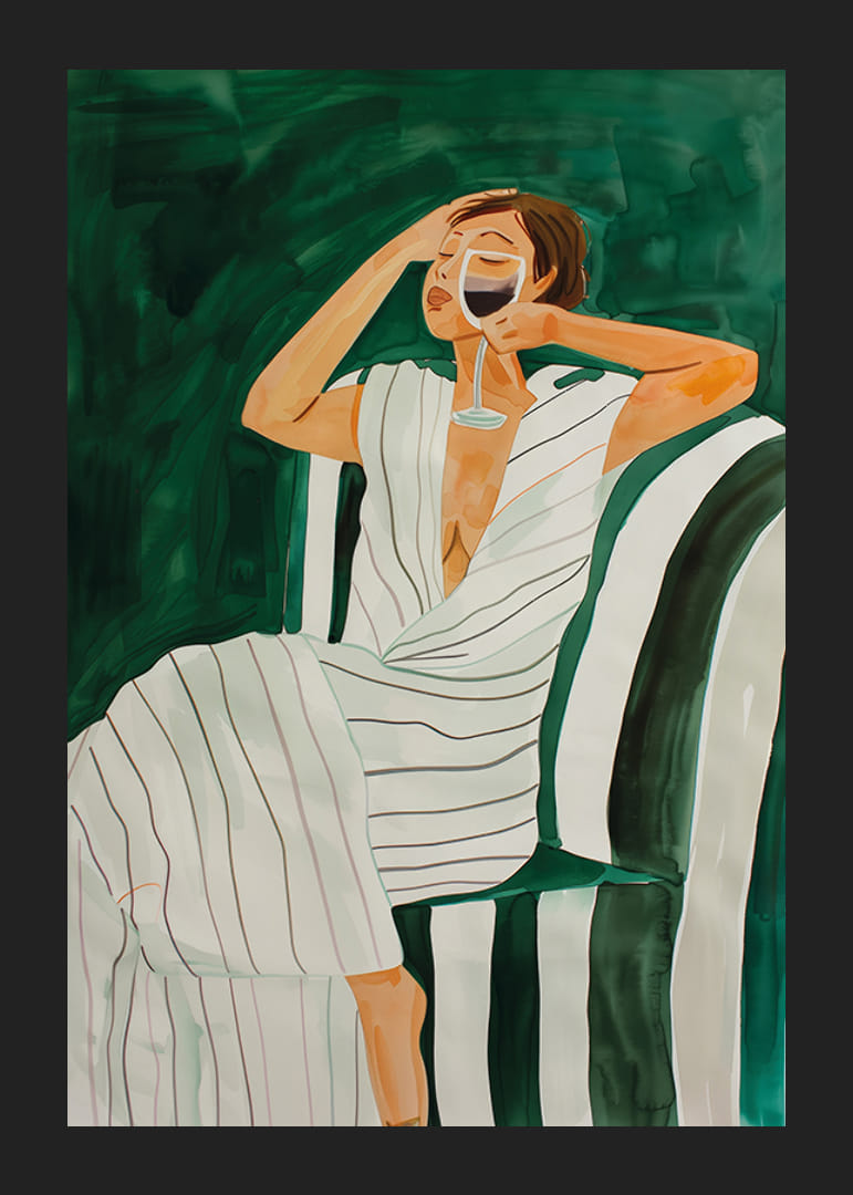 Une affiche représentant une femme dans un luxe décontracté, dégustant un verre de vin-12