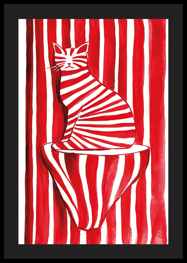 En strimmig katt smälter samman med rödvita ränder i ett lekfullt mönster-12