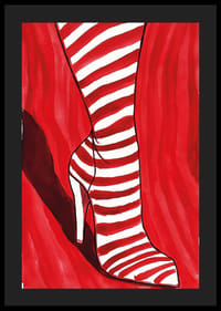 Les rayures rouges et blanches créent une expression visuelle audacieuse et dynamique-4