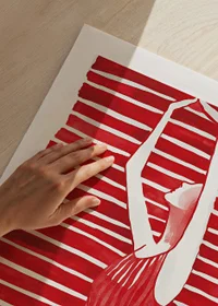 The silhouette in red and white elegantly captures longing and harmony-9