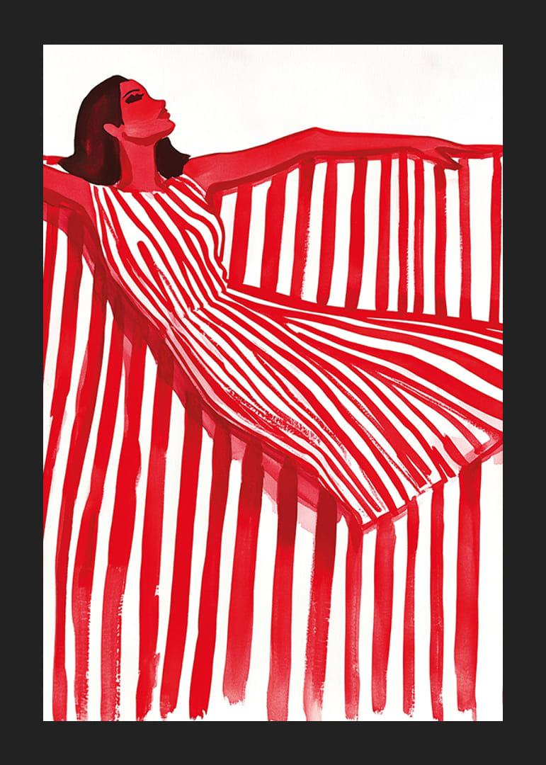 Een levendige vrouw in een rood-wit gestreepte jurk straalt vrolijke elegantie uit-12