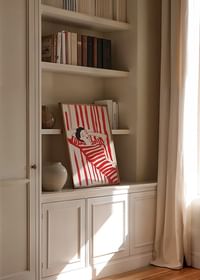 Relaxed elegance in red and white stripes inspires calm and style-4