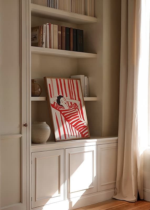 Relaxed elegance in red and white stripes inspires calm and style-12