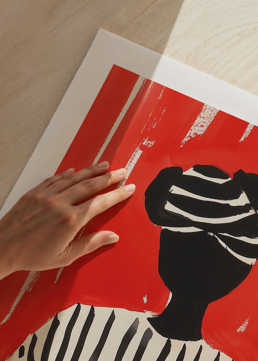 Zwart-wit silhouetmotief met boek, tegen een opvallende rode achtergrond-12