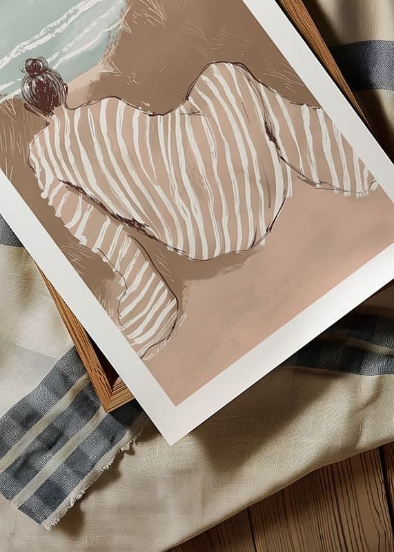 Une silhouette rêveuse contemple les vagues dans des tons doux et chauds-12