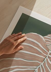Abstracte lijnen en zachte tinten smelten samen tot een kalmerend, door de natuur geïnspireerd motief-5