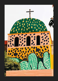 Färgsprakande kyrka för tankarna till en livlig mexikansk by-5