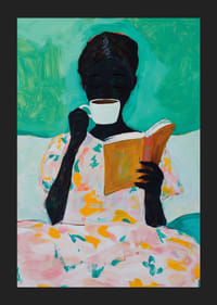 Relájate en un mundo pastel con un libro y un café para una armonía total.-5